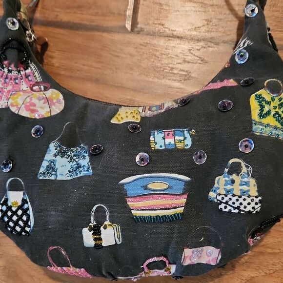 Stylish Black Handbag with Colorful Print - Picture 5 of 5